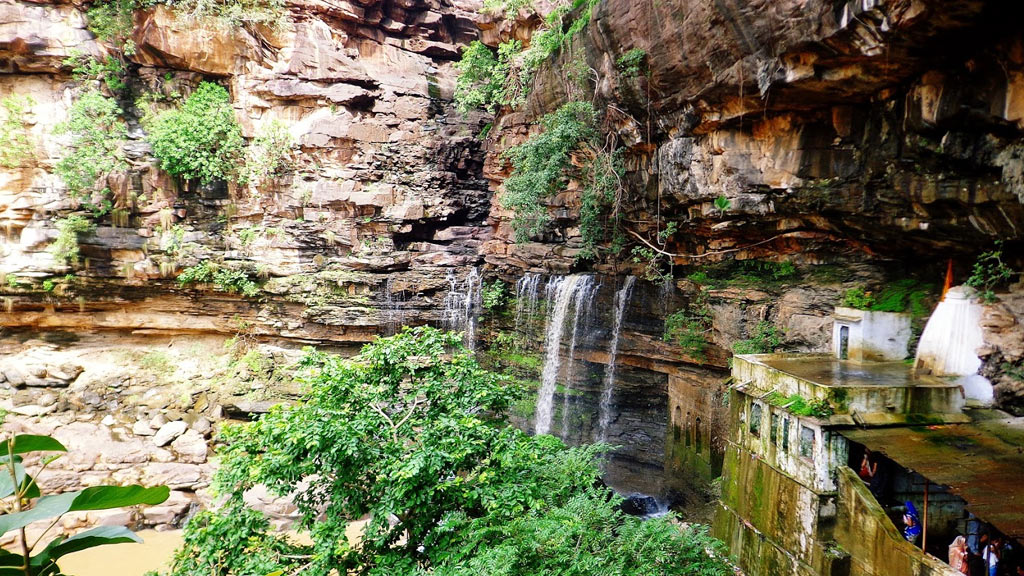 gaipernath-waterfall-img